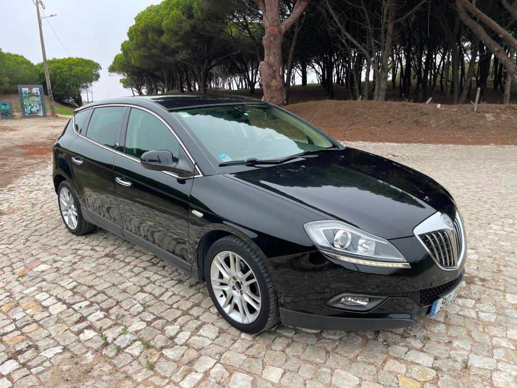 lancia-delta-1-6-2010-diesel-1598cc