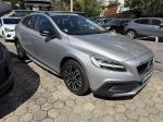 volvo-v40-cross-country-2017-diesel-1969cc