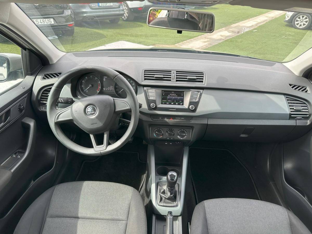 skoda-fabia-2017-gasolina-999cc