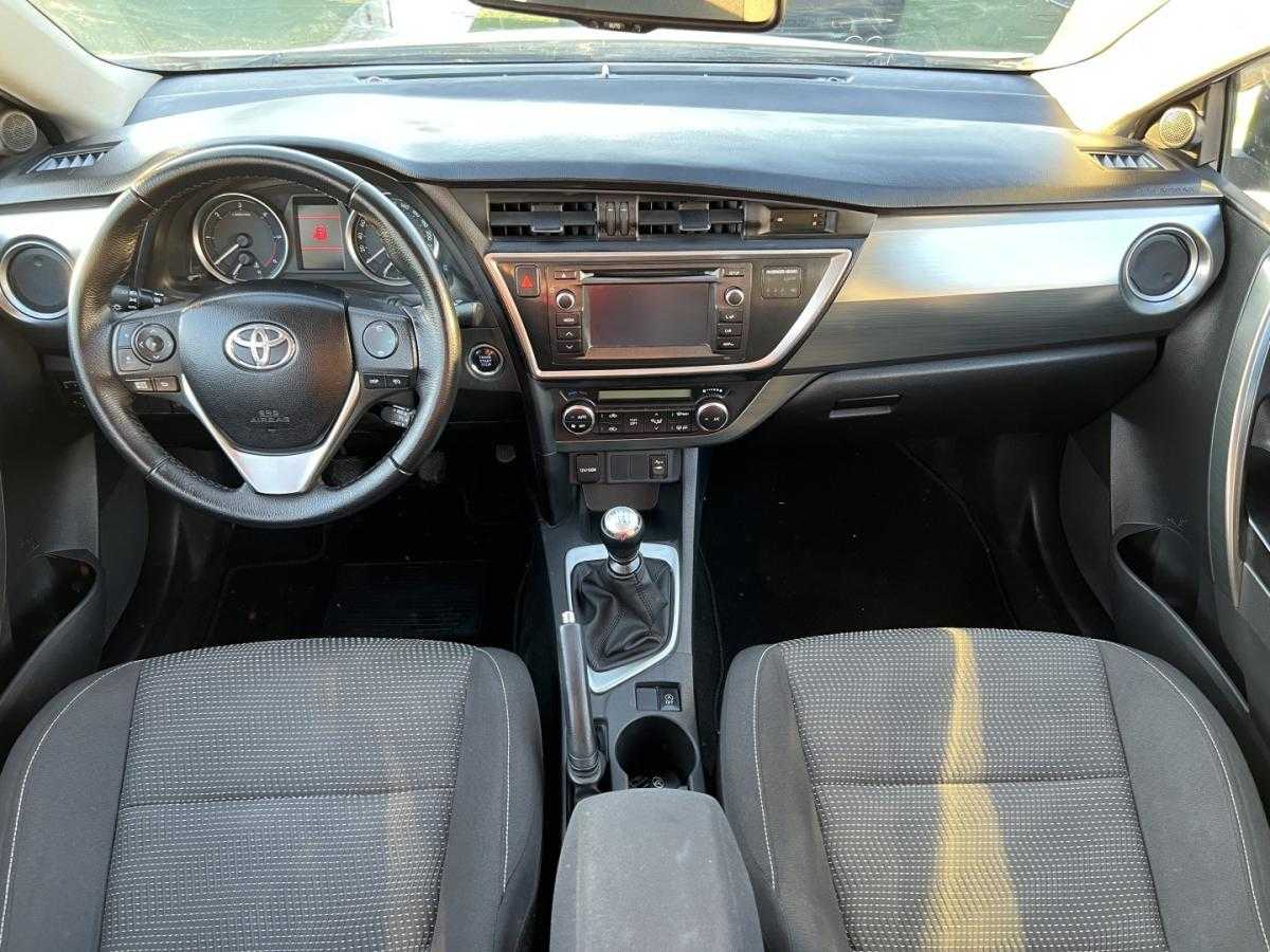 toyota-auris-2012-diesel-1998cc