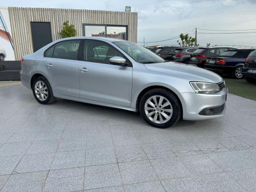 volkswagen-jetta-2014-diesel-1598cc