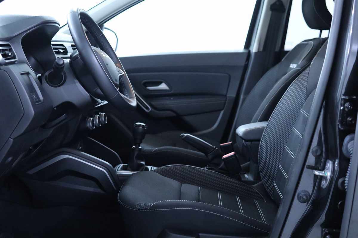 dacia-duster-1-0-tce-2023-gasolina-999cc