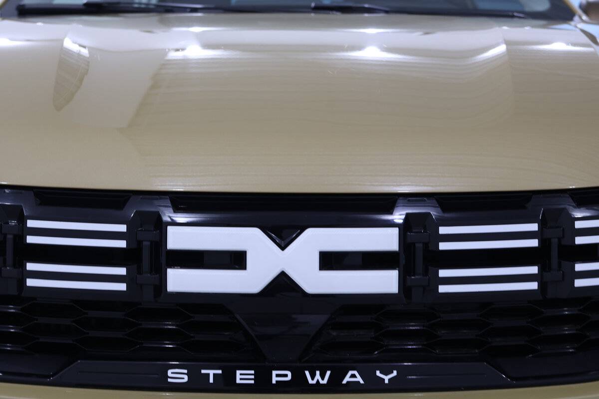 dacia-sandero-1-0-tce-2025-gasolina-999cc