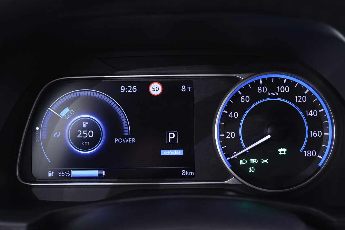nissan-leaf-40-kwh-2023-eletrico