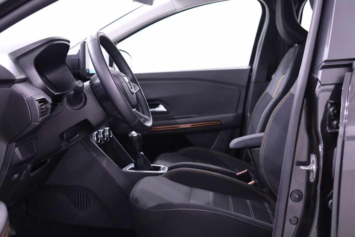dacia-sandero-1-0-tce-2022-gasolina-999cc