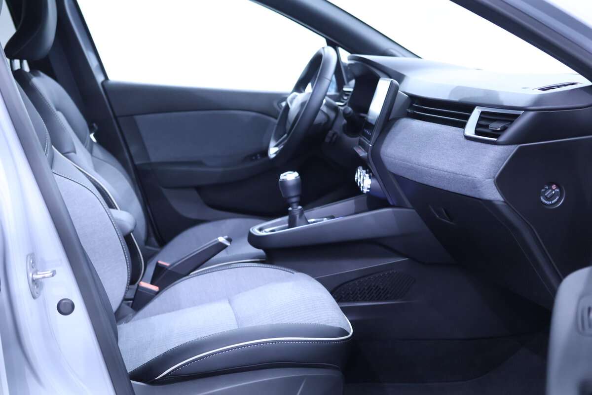 renault-clio-1-0-tce-2025-gasolina-999cc