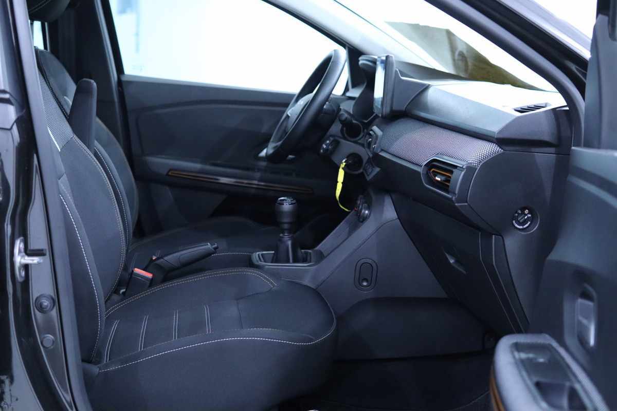 dacia-sandero-1-0-tce-2023-gasolina-999cc