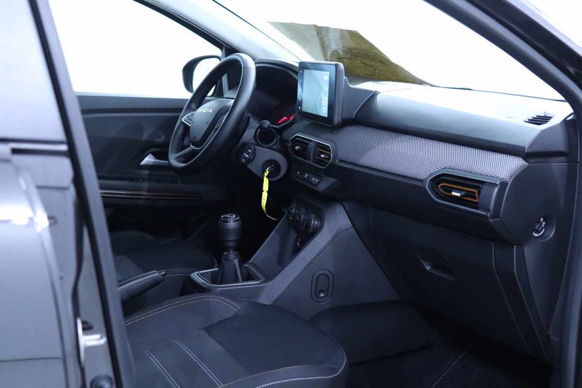 dacia-sandero-1-0-tce-2023-gasolina-999cc