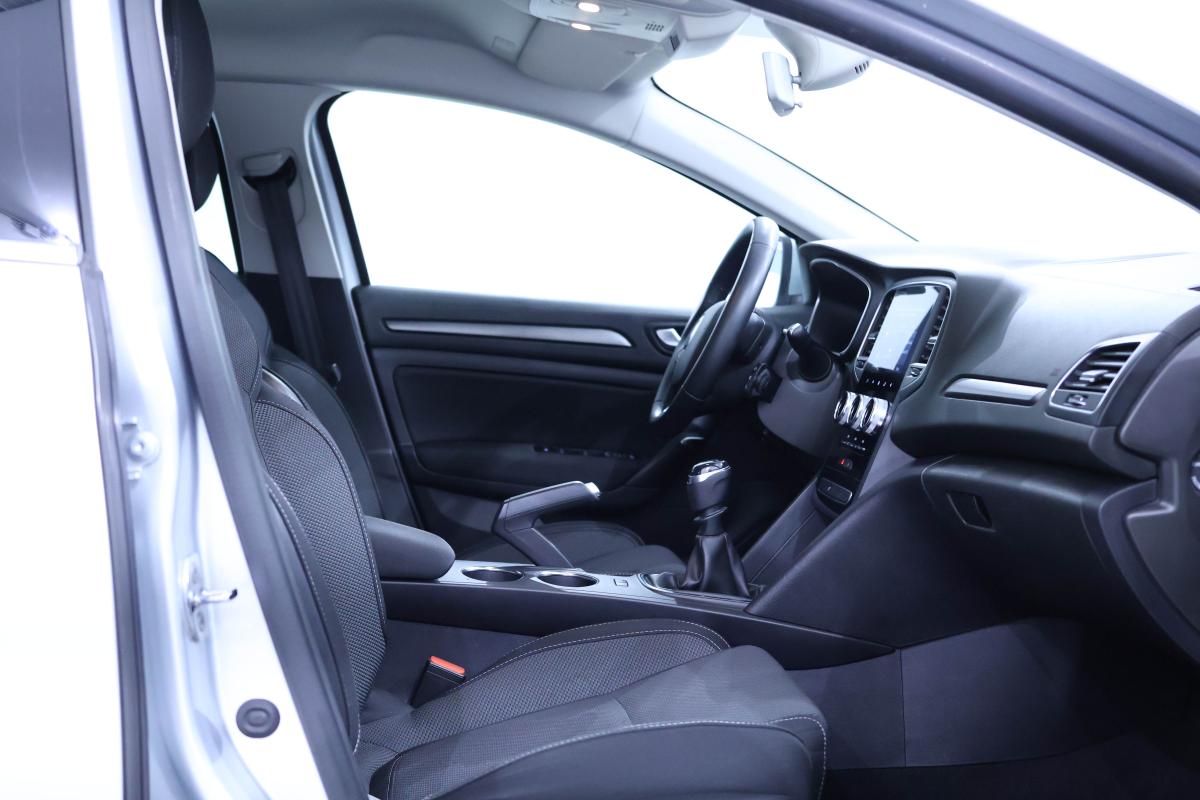 renault-megane-1-5-blue-dci-2022-diesel-1461cc