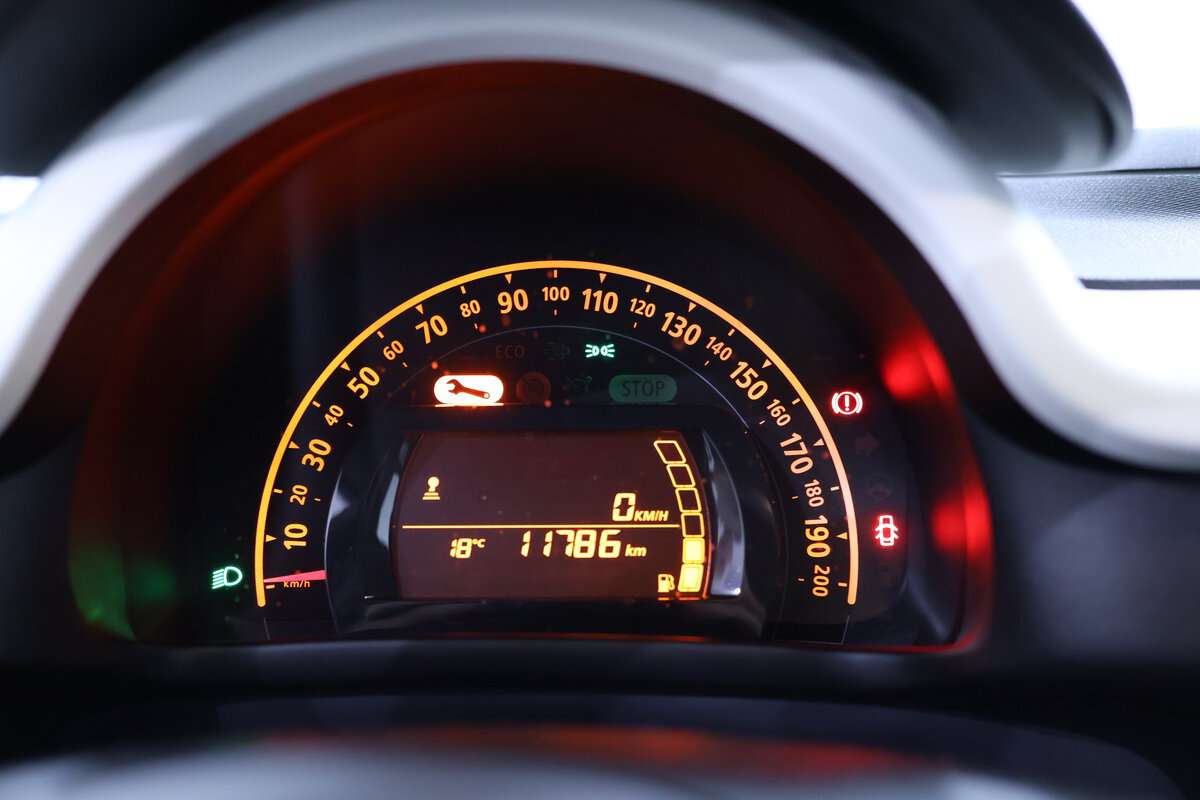 renault-twingo-1-0-sce-2021-gasolina-999cc
