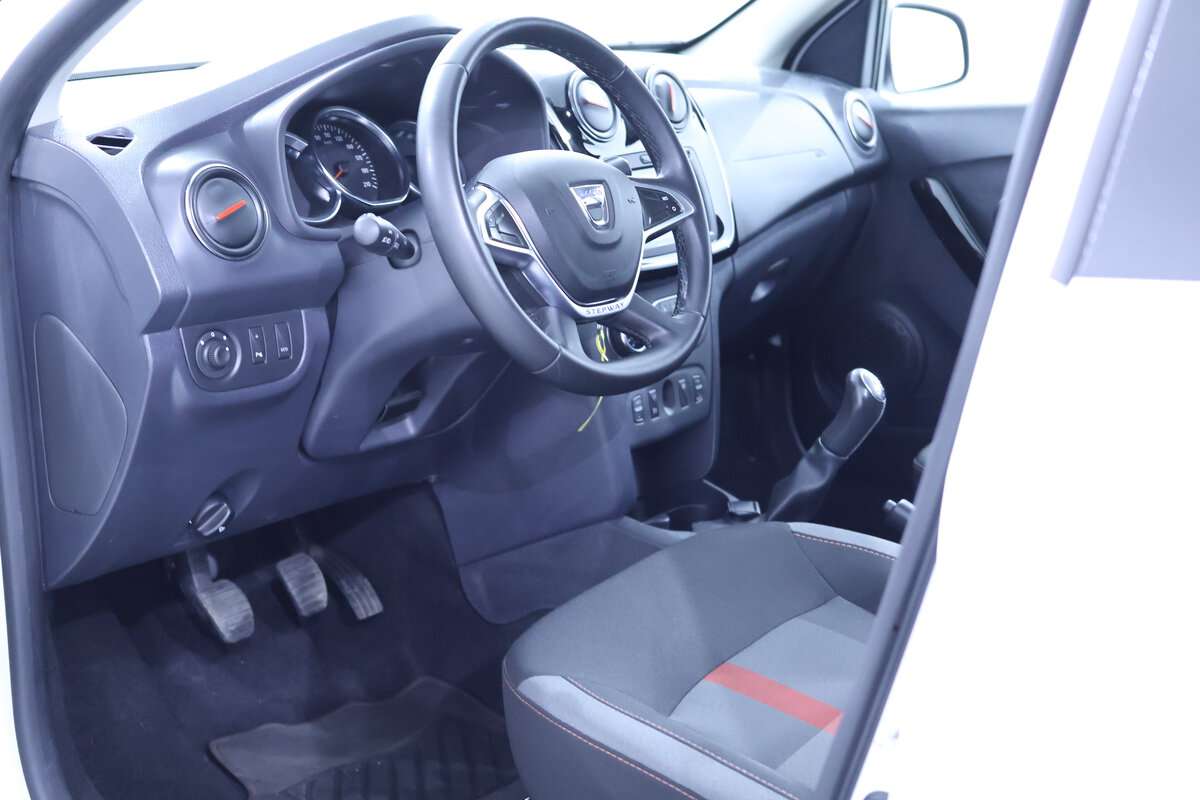 dacia-sandero-0-9-tce-2020-gasolina-898cc