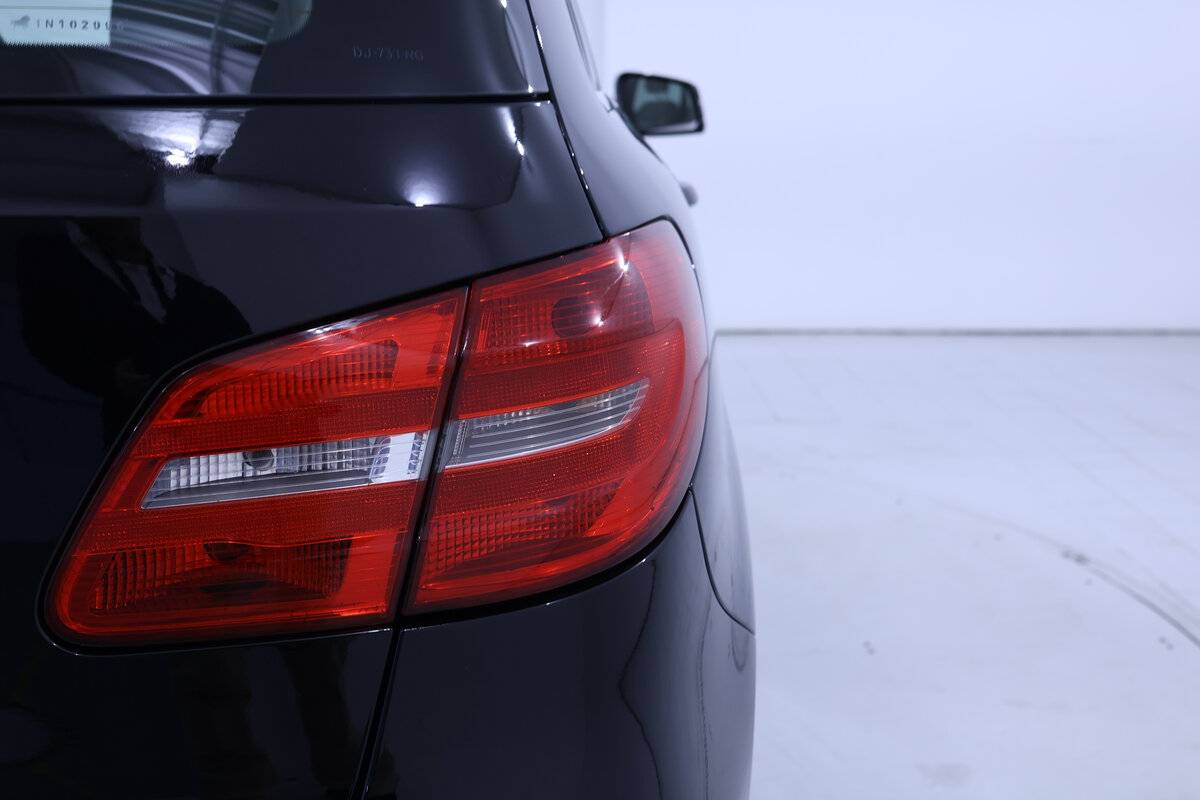 mercedes-benz-classe-b-b-180-2014-gasolina-1595cc
