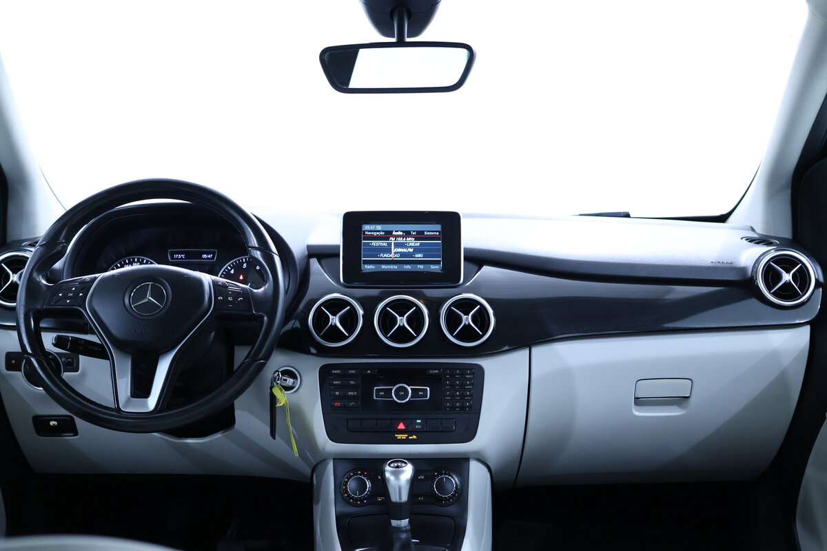 mercedes-benz-classe-b-b-180-2014-gasolina-1595cc