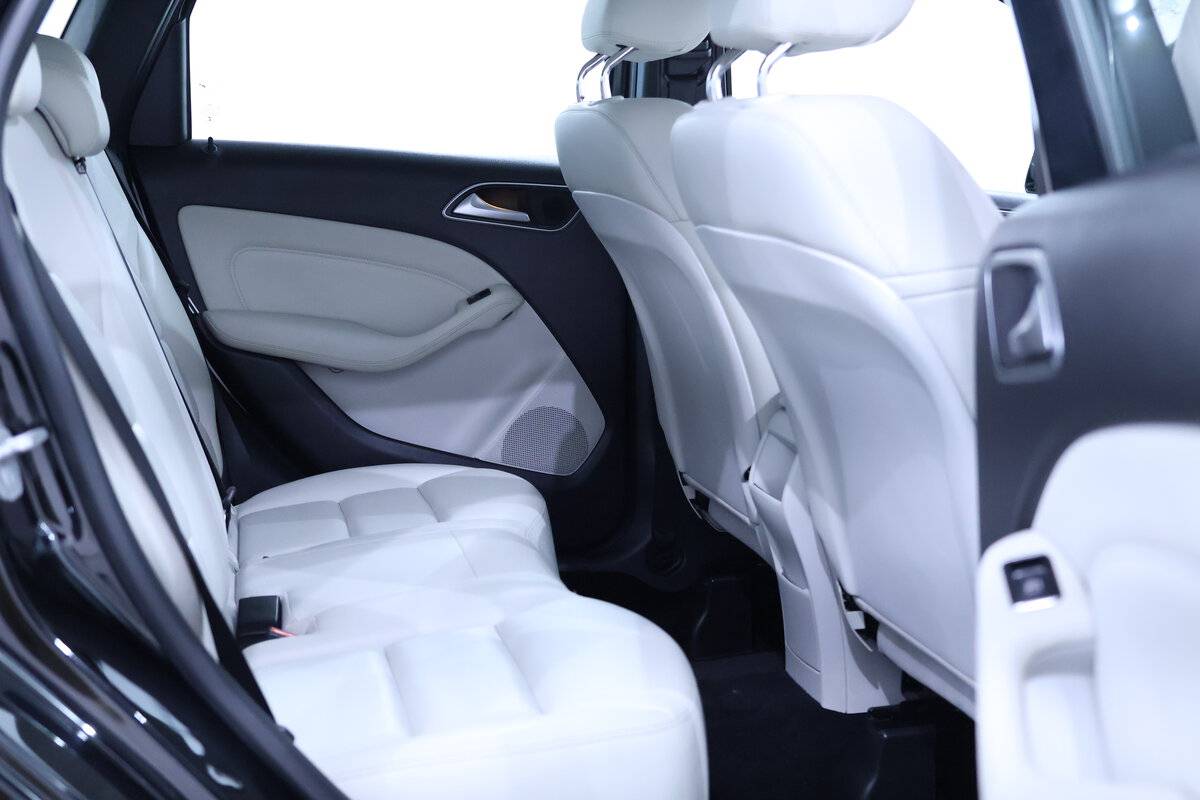 mercedes-benz-classe-b-b-180-2014-gasolina-1595cc