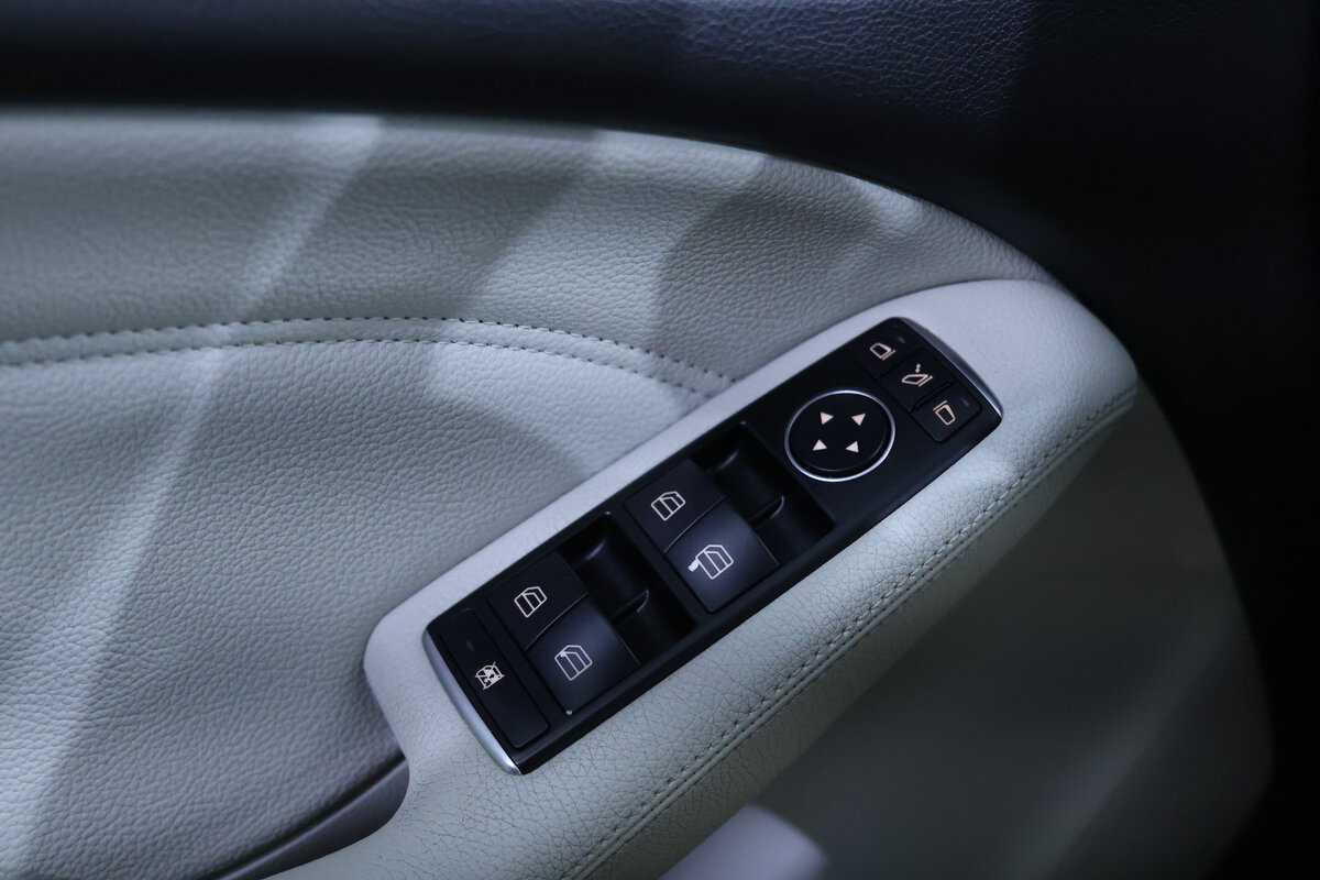 mercedes-benz-classe-b-b-180-2014-gasolina-1595cc