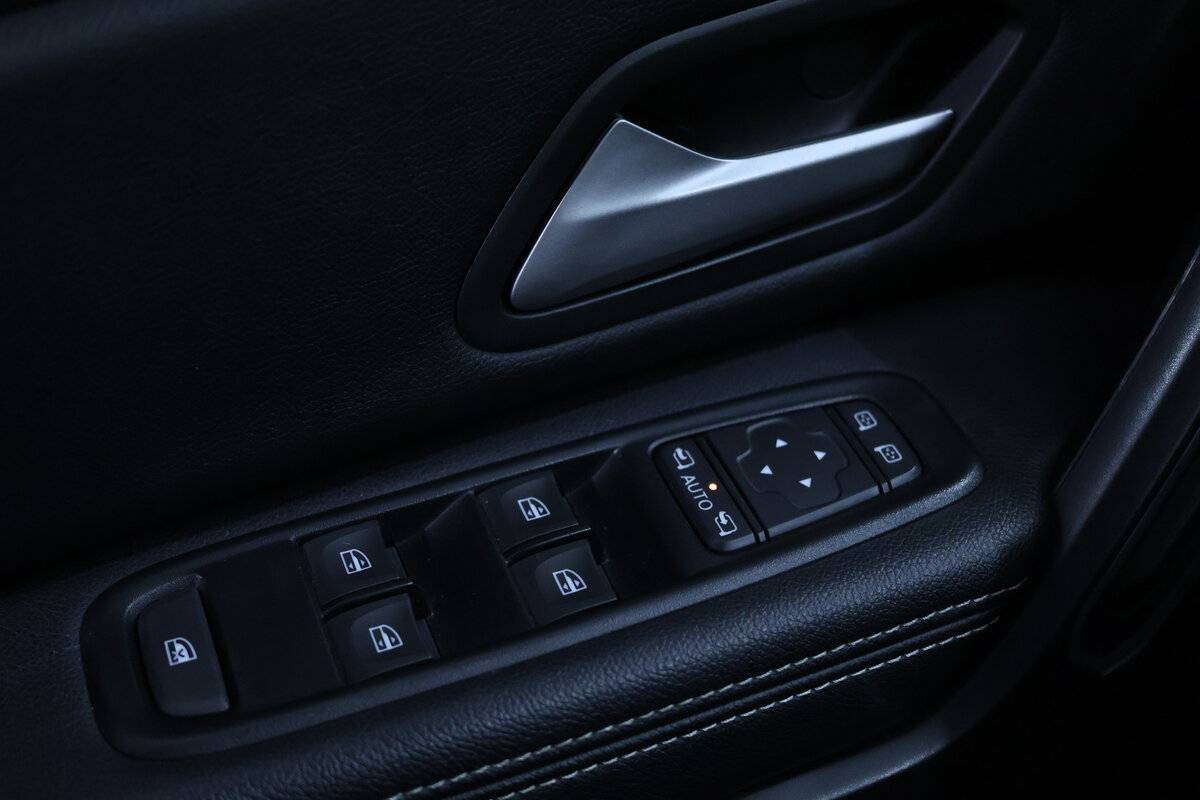 dacia-duster-1-0-tce-2023-gasolina-999cc