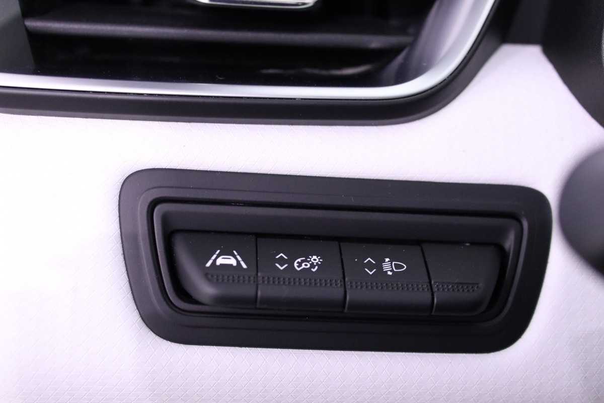renault-clio-1-0-91cv-2023-gasolina-999cc