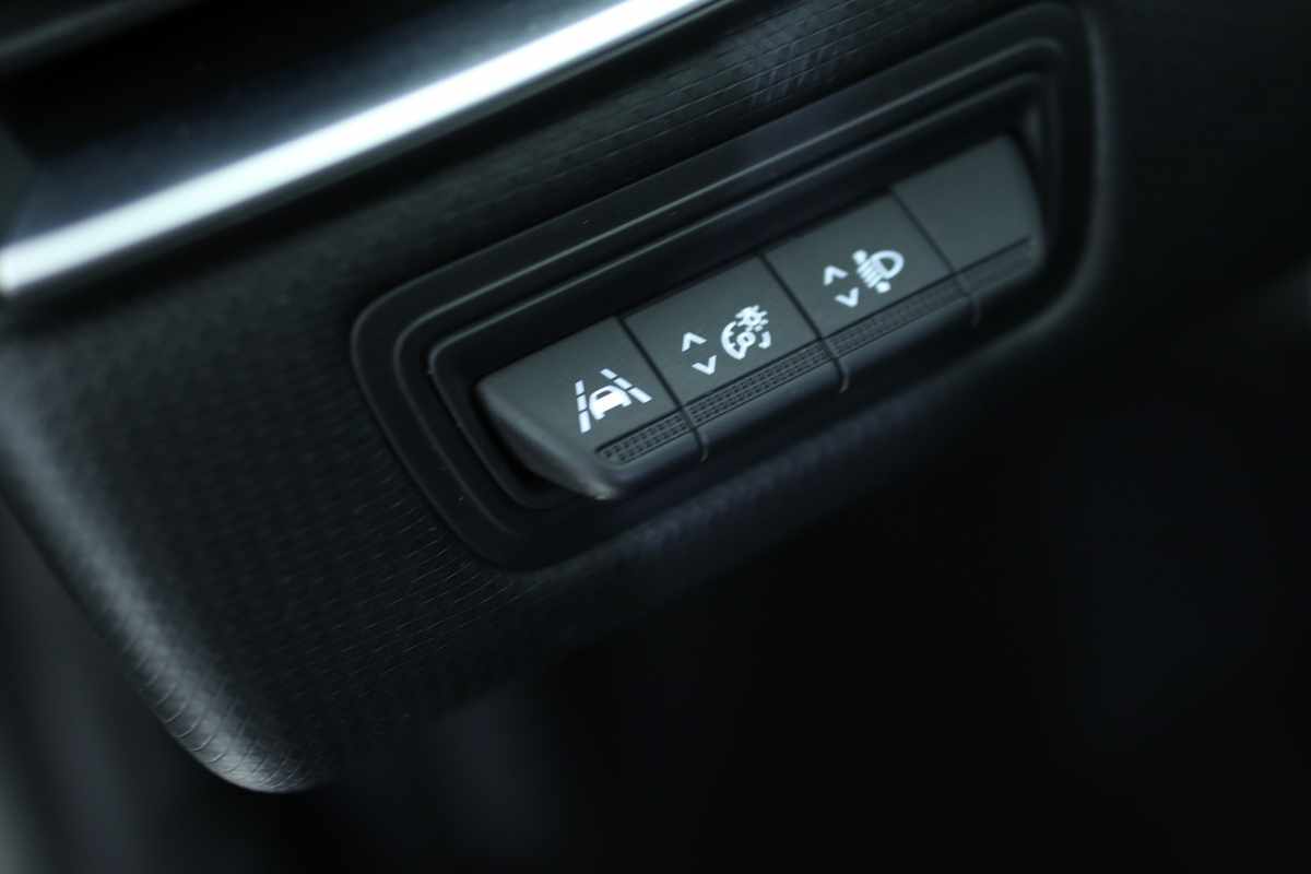renault-clio-1-0-tce-2020-gasolina-999cc
