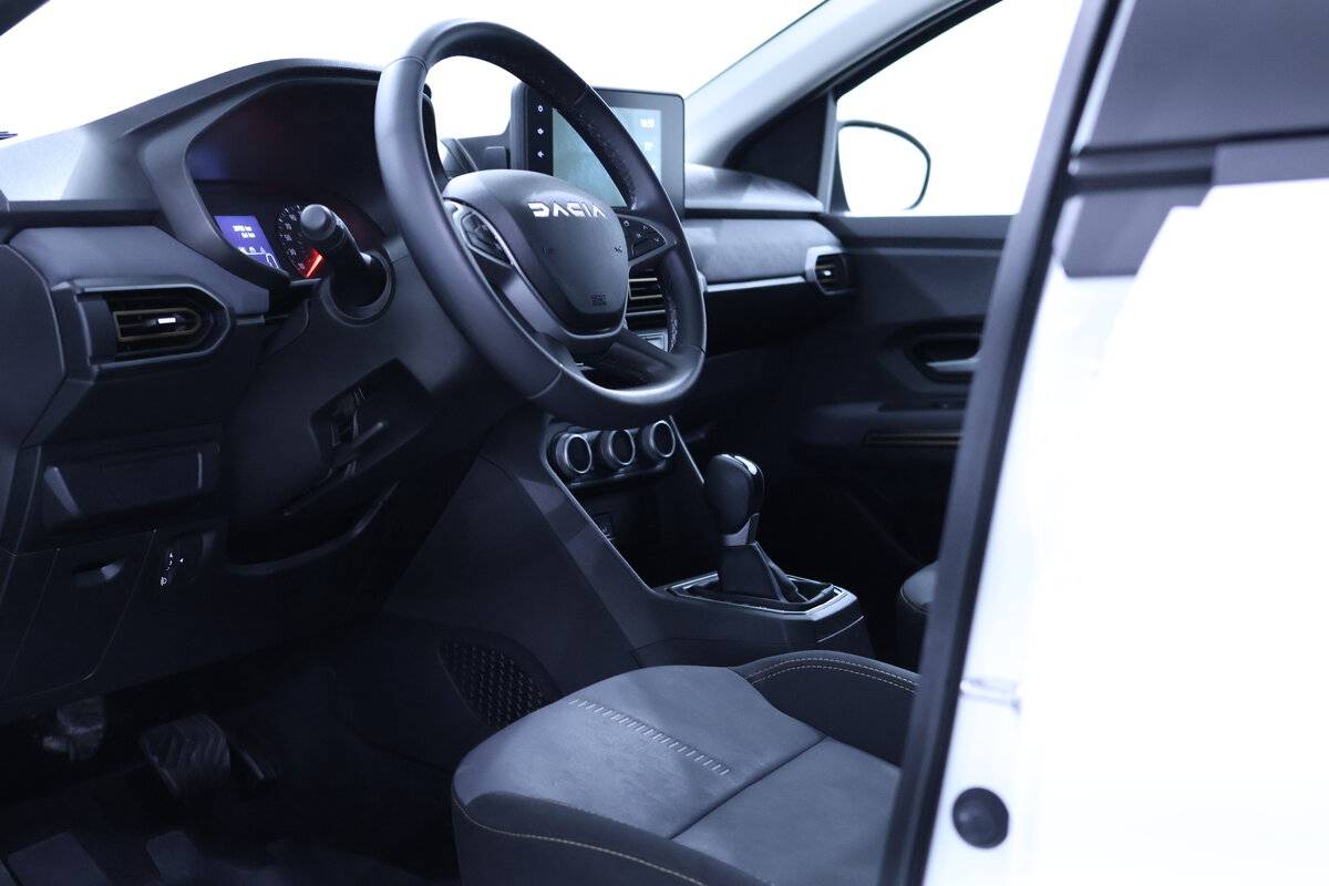 dacia-sandero-1-0-tce-2024-gasolina-999cc