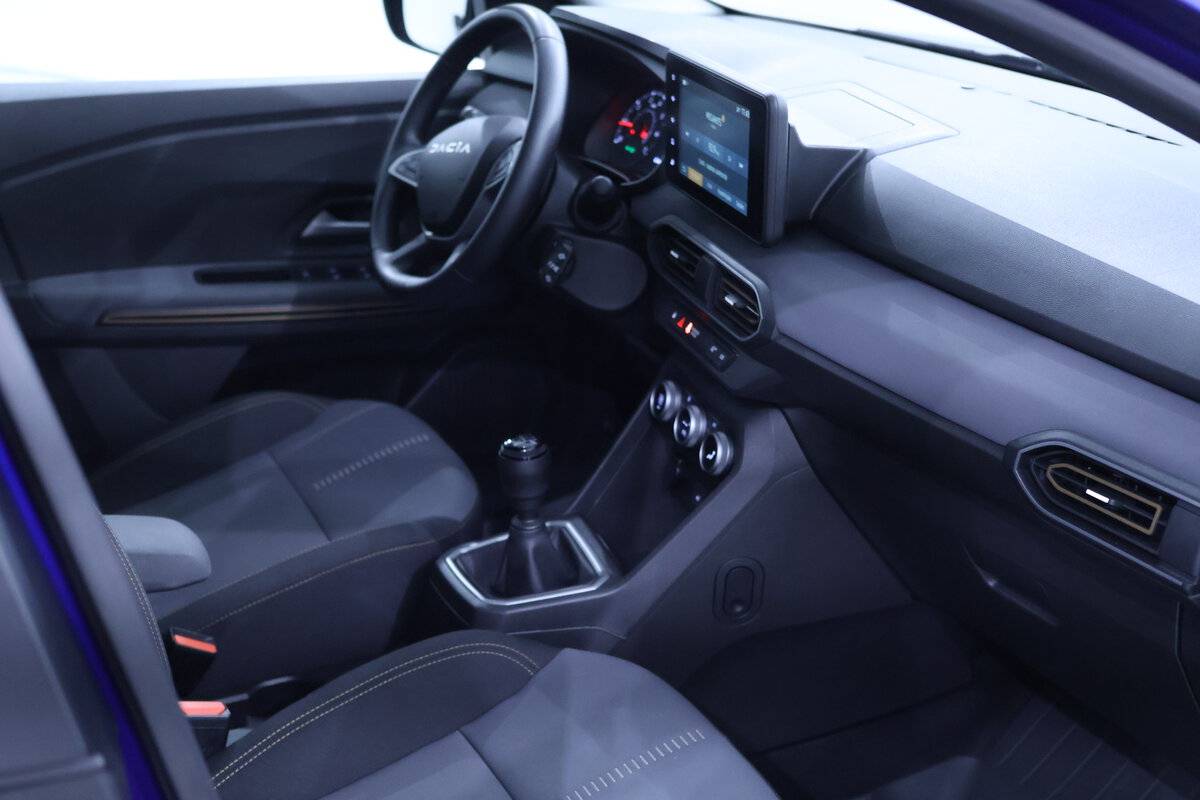 dacia-sandero-1-0-tce-2024-gasolina-999cc