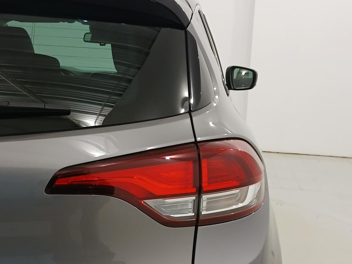 renault-scenic-1-7-blue-dci-2019-diesel-1749cc