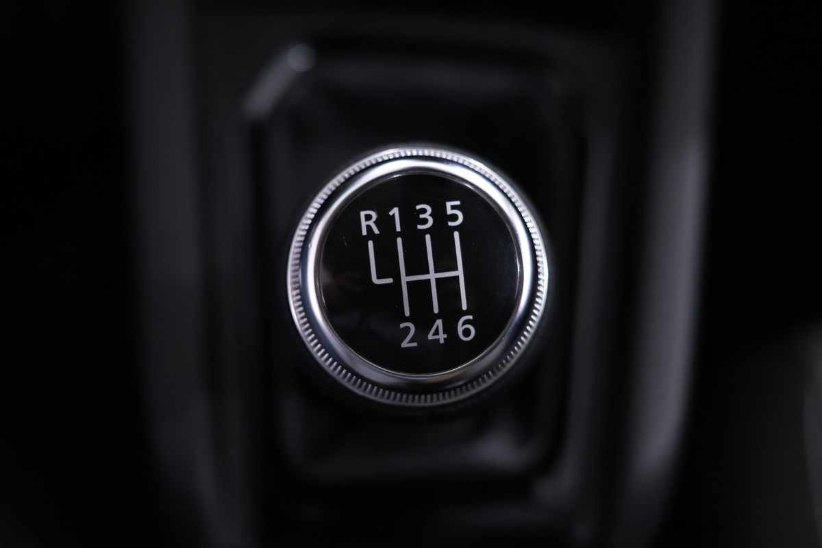 renault-clio-1-0-tce-2023-gasolina-999cc