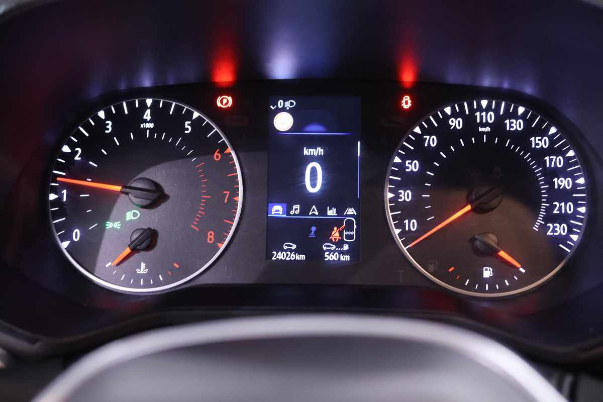 renault-clio-1-0-tce-2023-gasolina-999cc