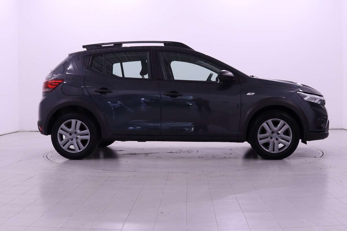 dacia-sandero-1-0-tce-2023-gasolina-999cc