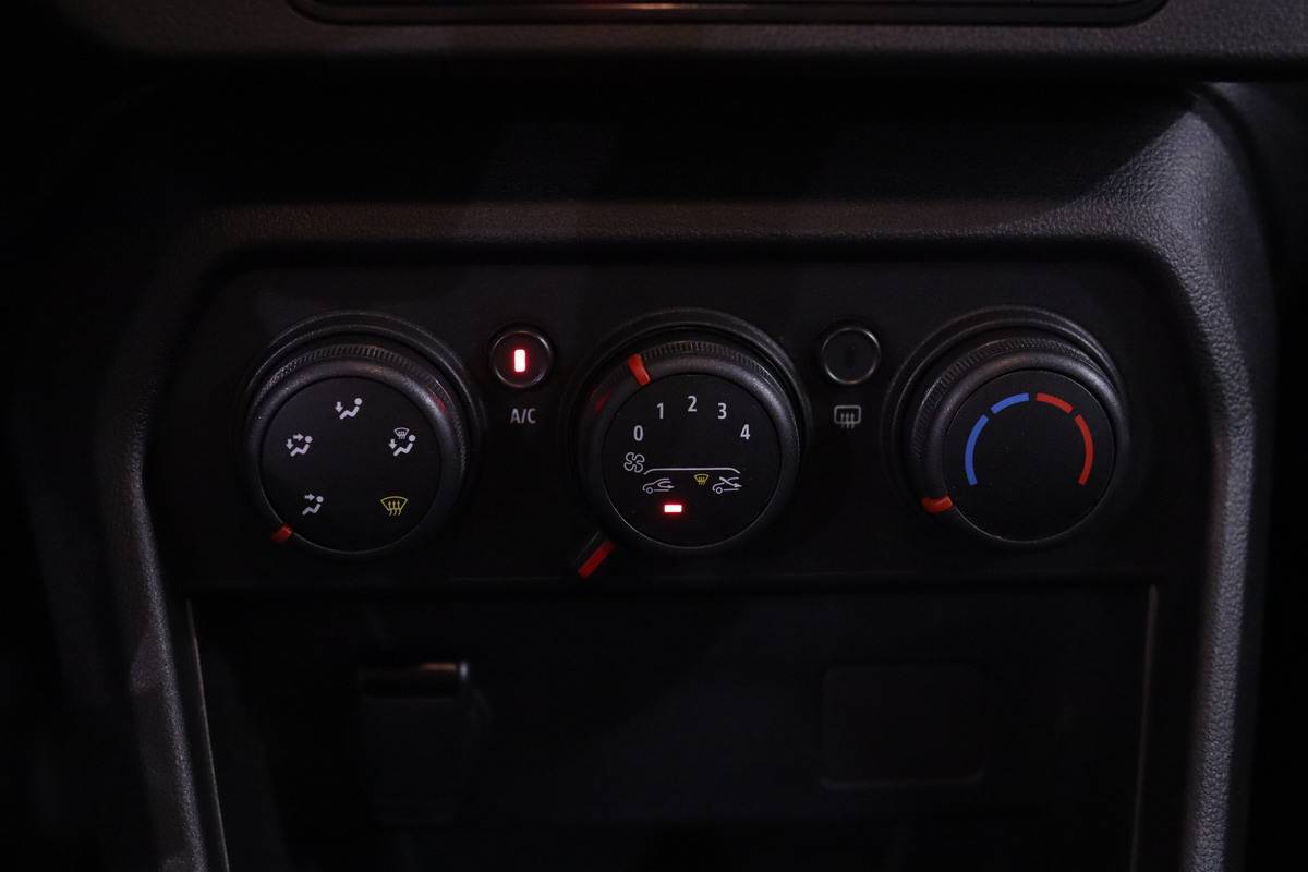 dacia-sandero-1-0-tce-2023-gasolina-999cc
