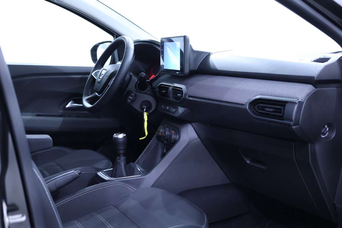 dacia-sandero-1-0-tce-2022-gasolina-999cc