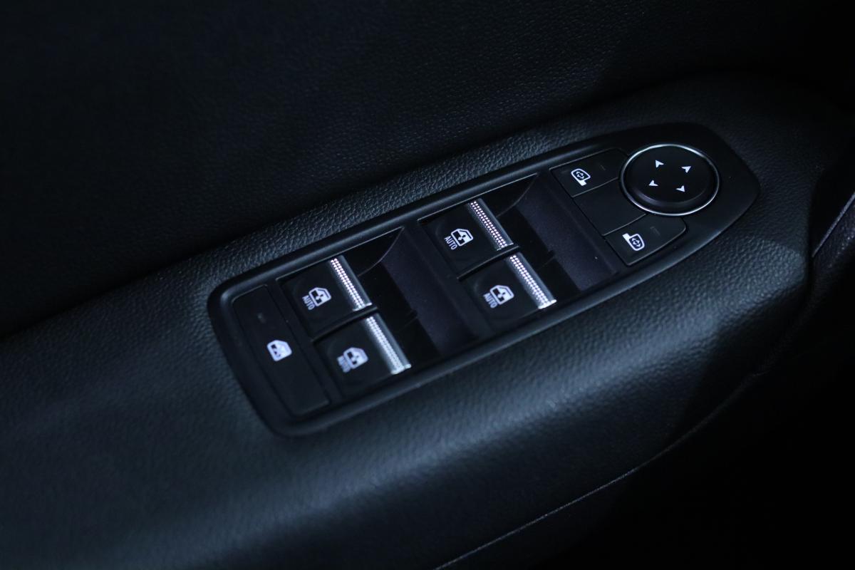 renault-captur-1-0-tce-2022-gasolina-999cc