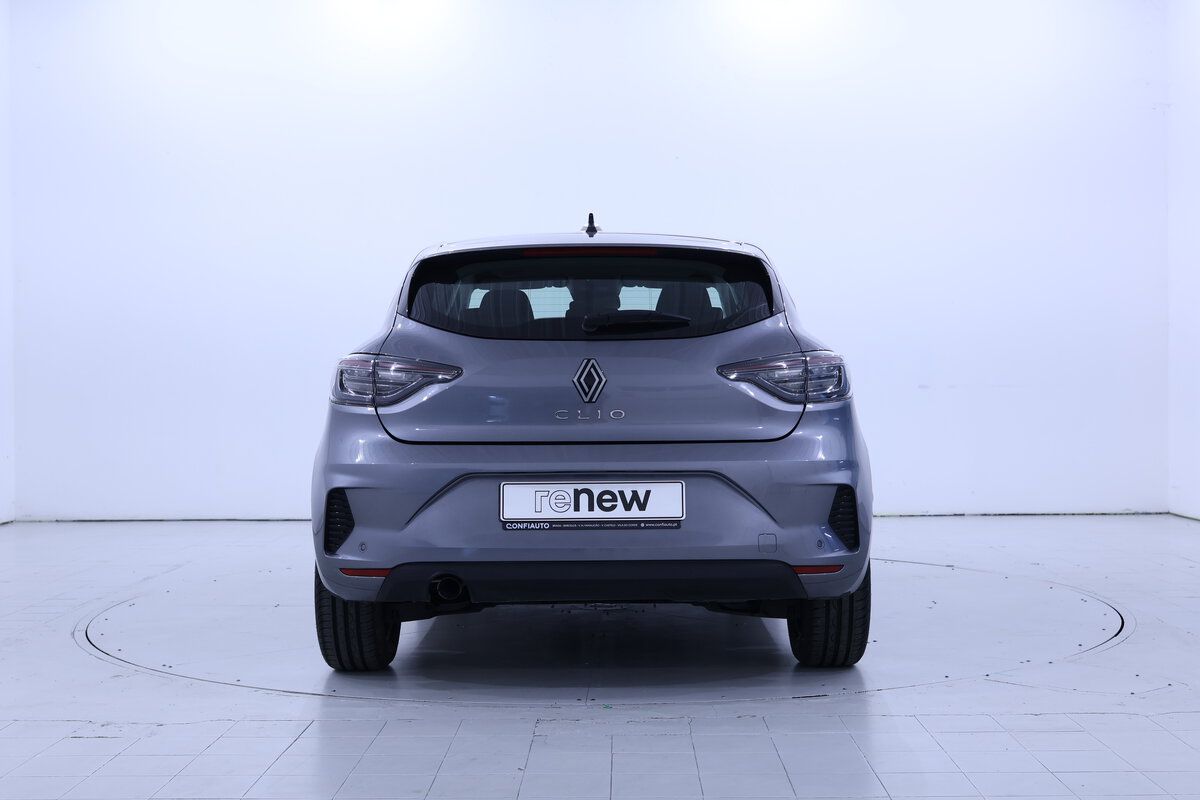 renault-clio-1-5-blue-dci-2024-diesel-1461cc