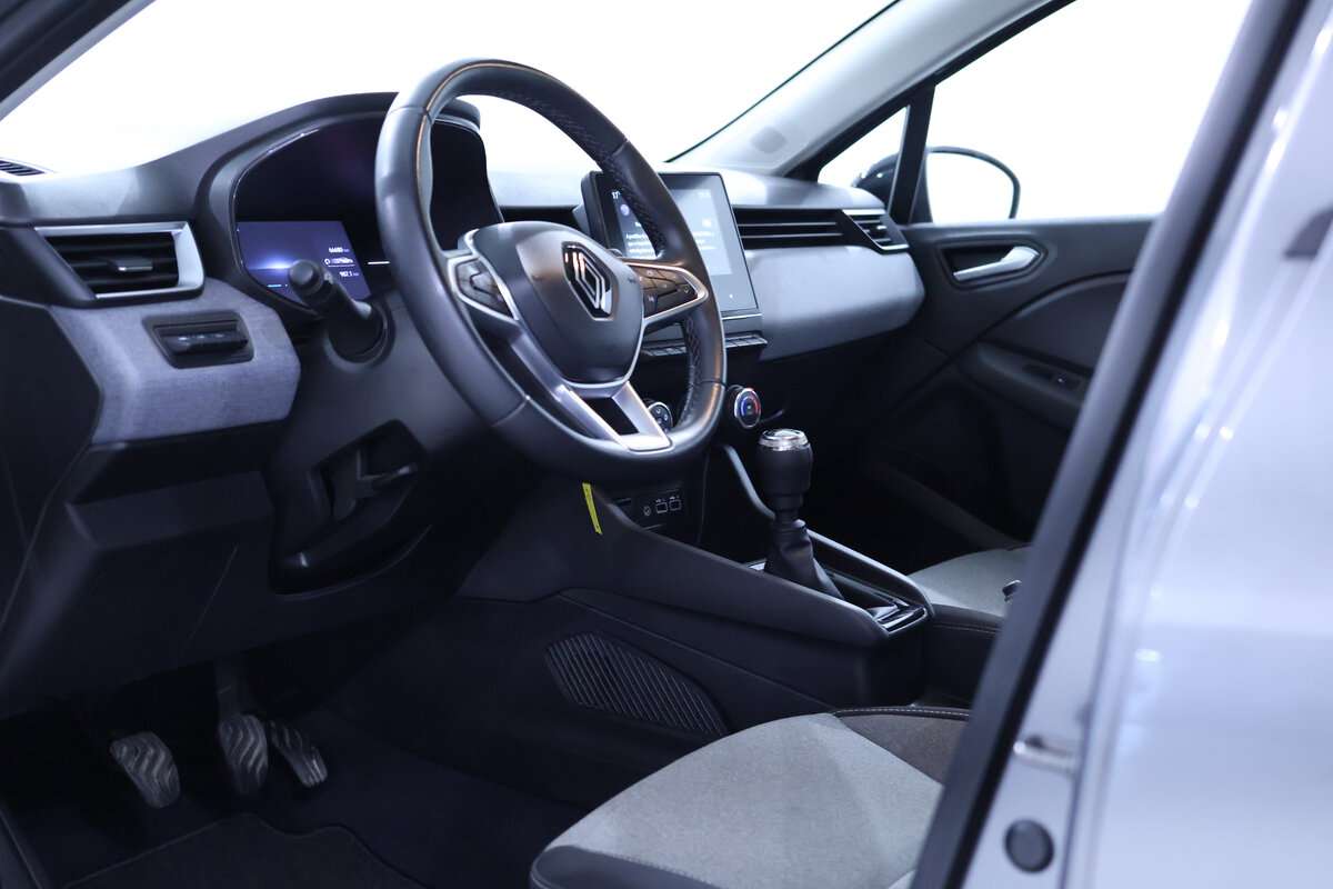 renault-clio-1-5-blue-dci-2024-diesel-1461cc