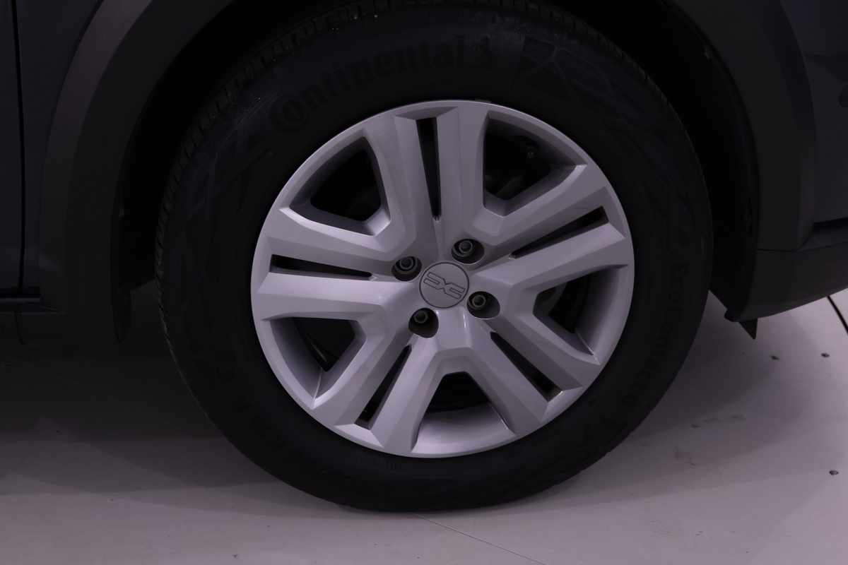 dacia-sandero-1-0-tce-2023-gasolina-999cc