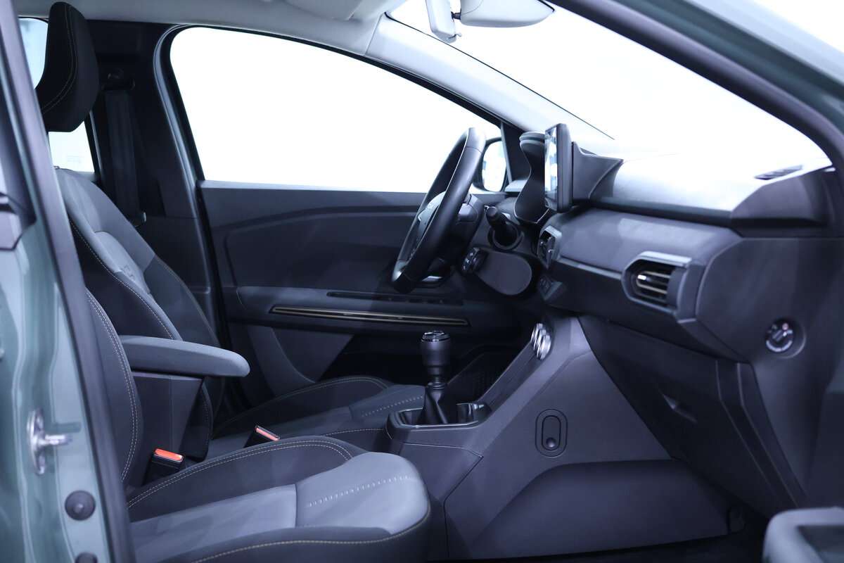 dacia-sandero-1-0-tce-2024-gasolina-999cc