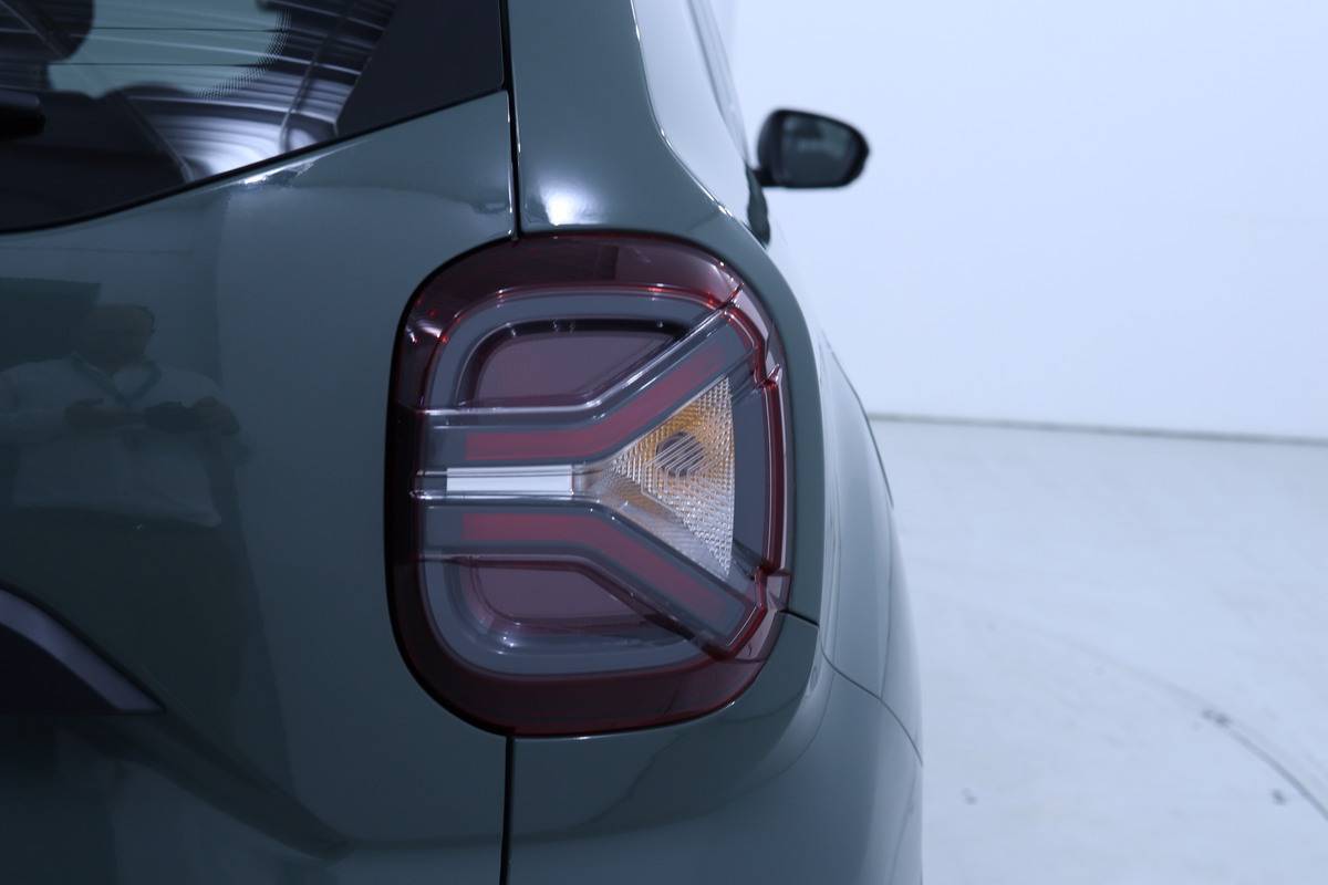 dacia-duster-1-0-tce-2023-gasolina-999cc