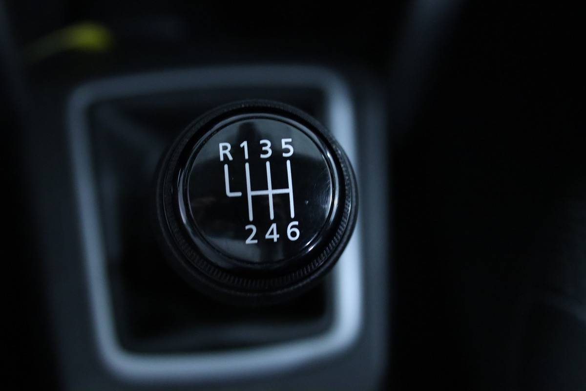 dacia-duster-1-0-tce-2023-gasolina-999cc