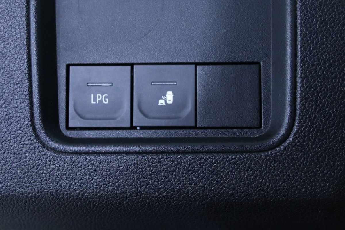 dacia-duster-1-0-tce-2023-gasolina-999cc
