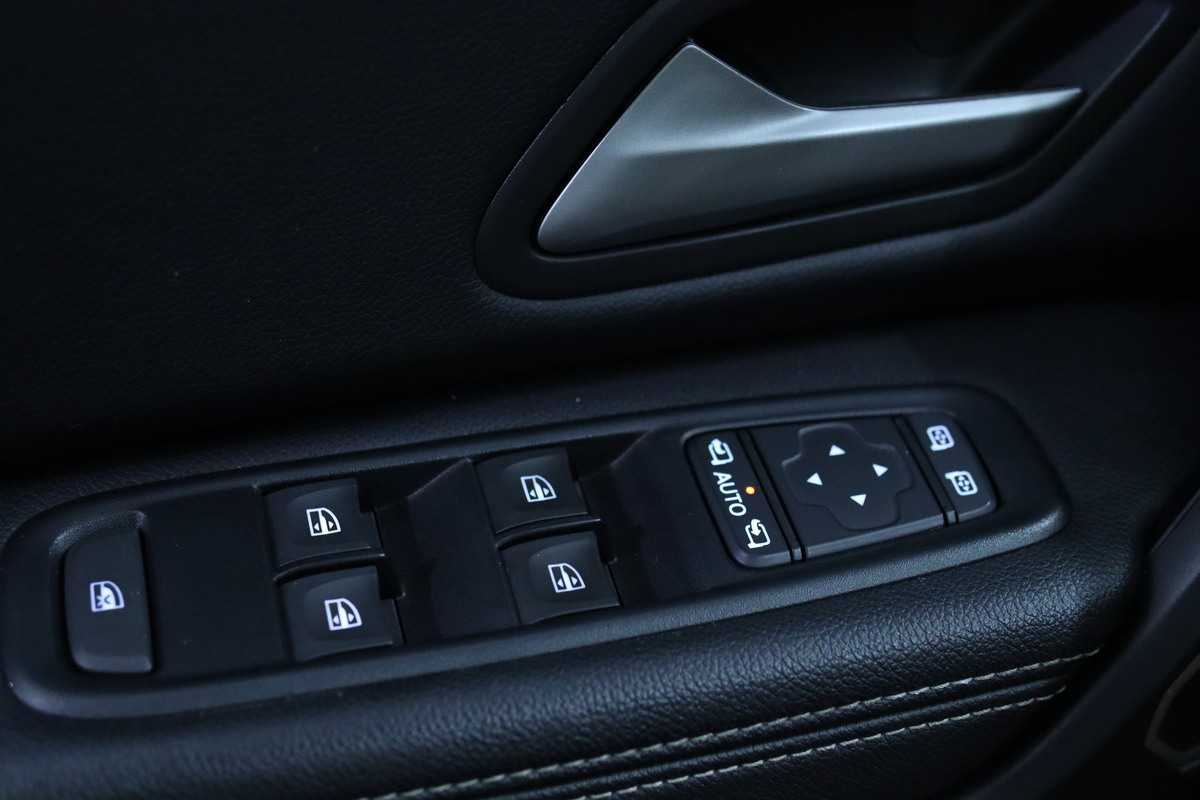 dacia-duster-1-0-tce-2023-gasolina-999cc