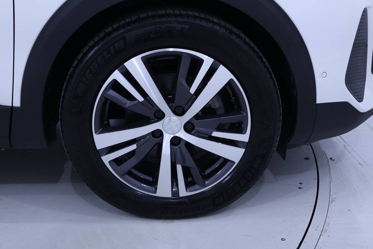 peugeot-5008-1-2-puretech-2023-gasolina-1199cc