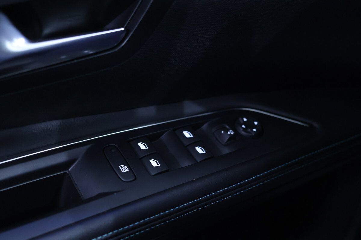 peugeot-5008-1-2-puretech-2023-gasolina-1199cc