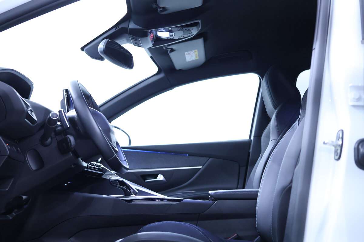 peugeot-5008-1-2-puretech-2023-gasolina-1199cc