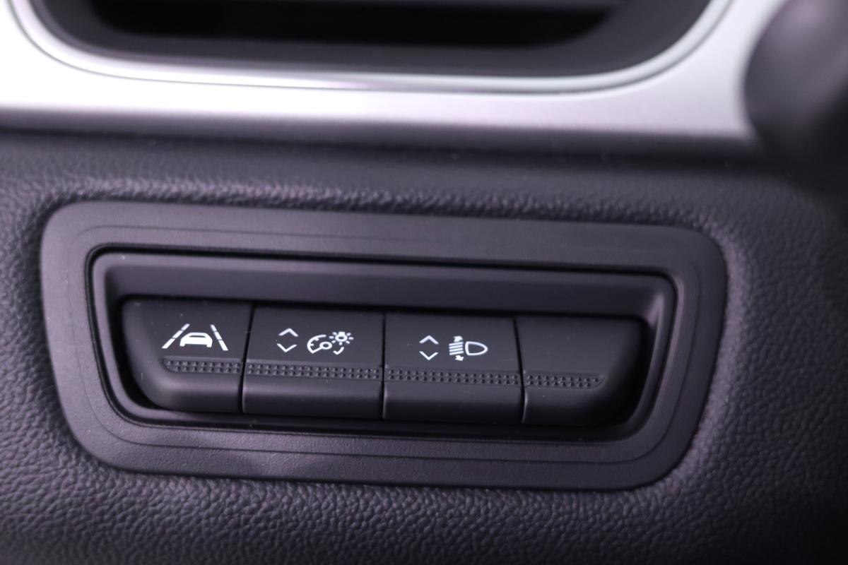 renault-captur-1-0-tce-2023-gasolina-999cc