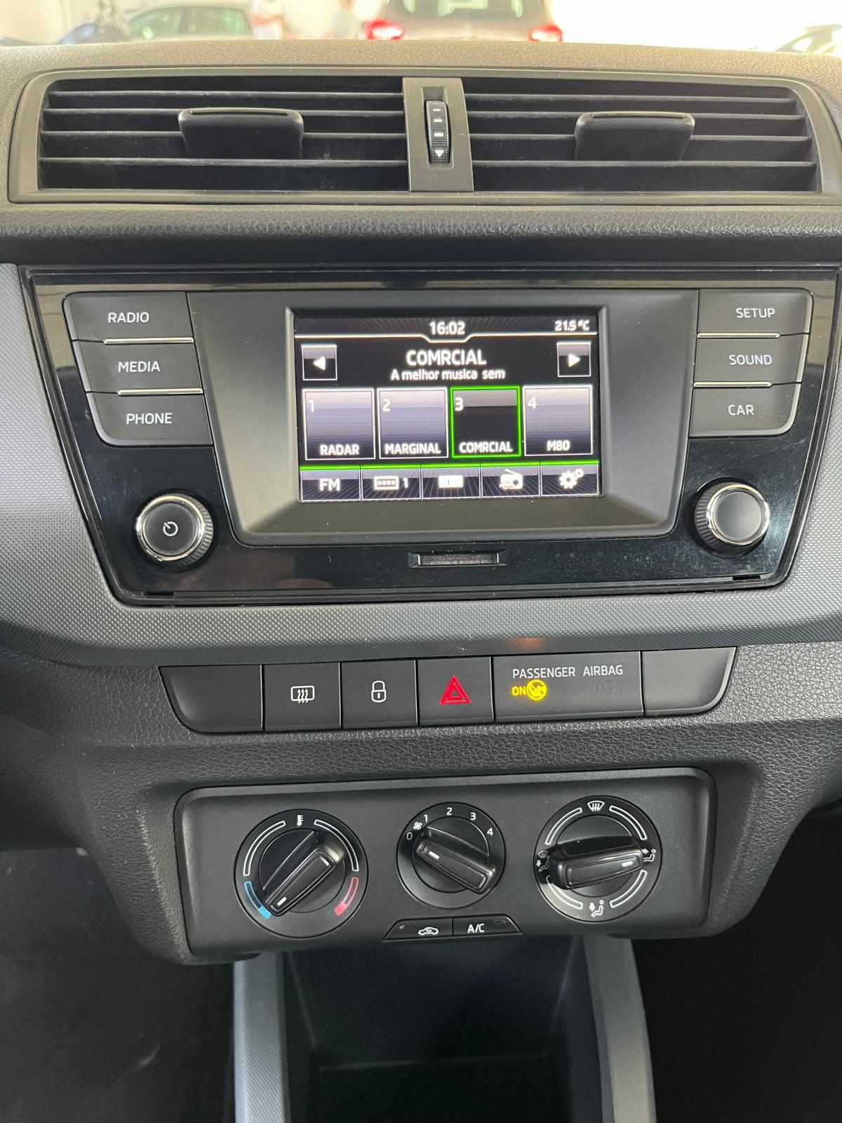 skoda-fabia-1-0-mpi-2017-gasolina-999cc