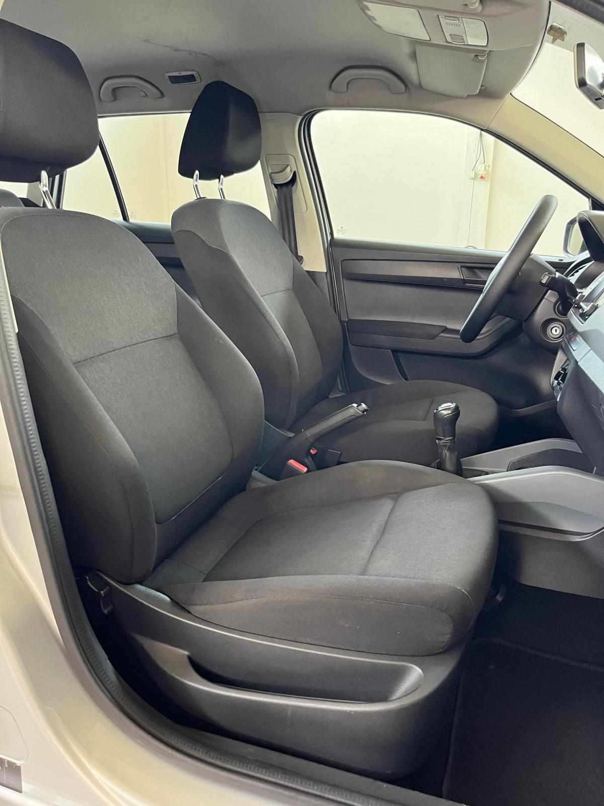skoda-fabia-1-0-mpi-2017-gasolina-999cc