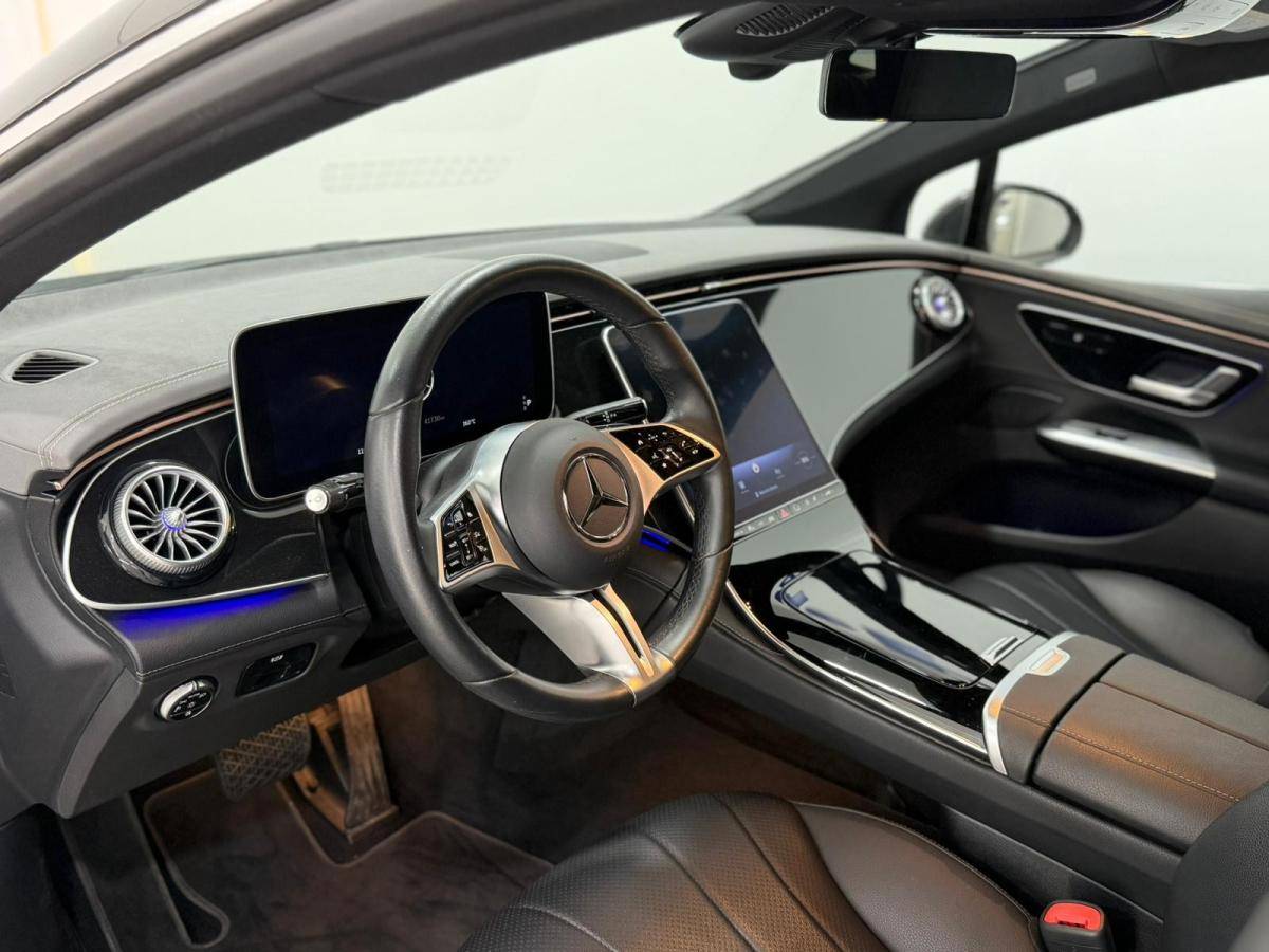 mercedes-benz-eqe-2024-eletrico-500cc