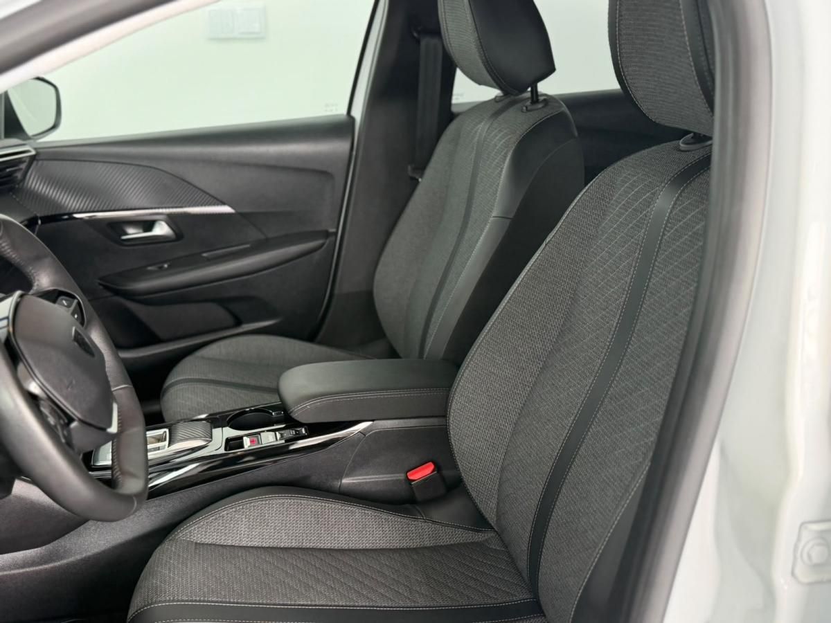 peugeot-208-2024-gasolina-1199cc