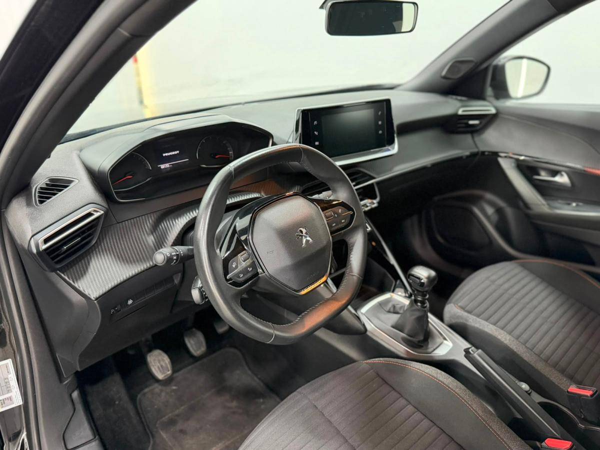 peugeot-2008-2023-gasolina-1199cc