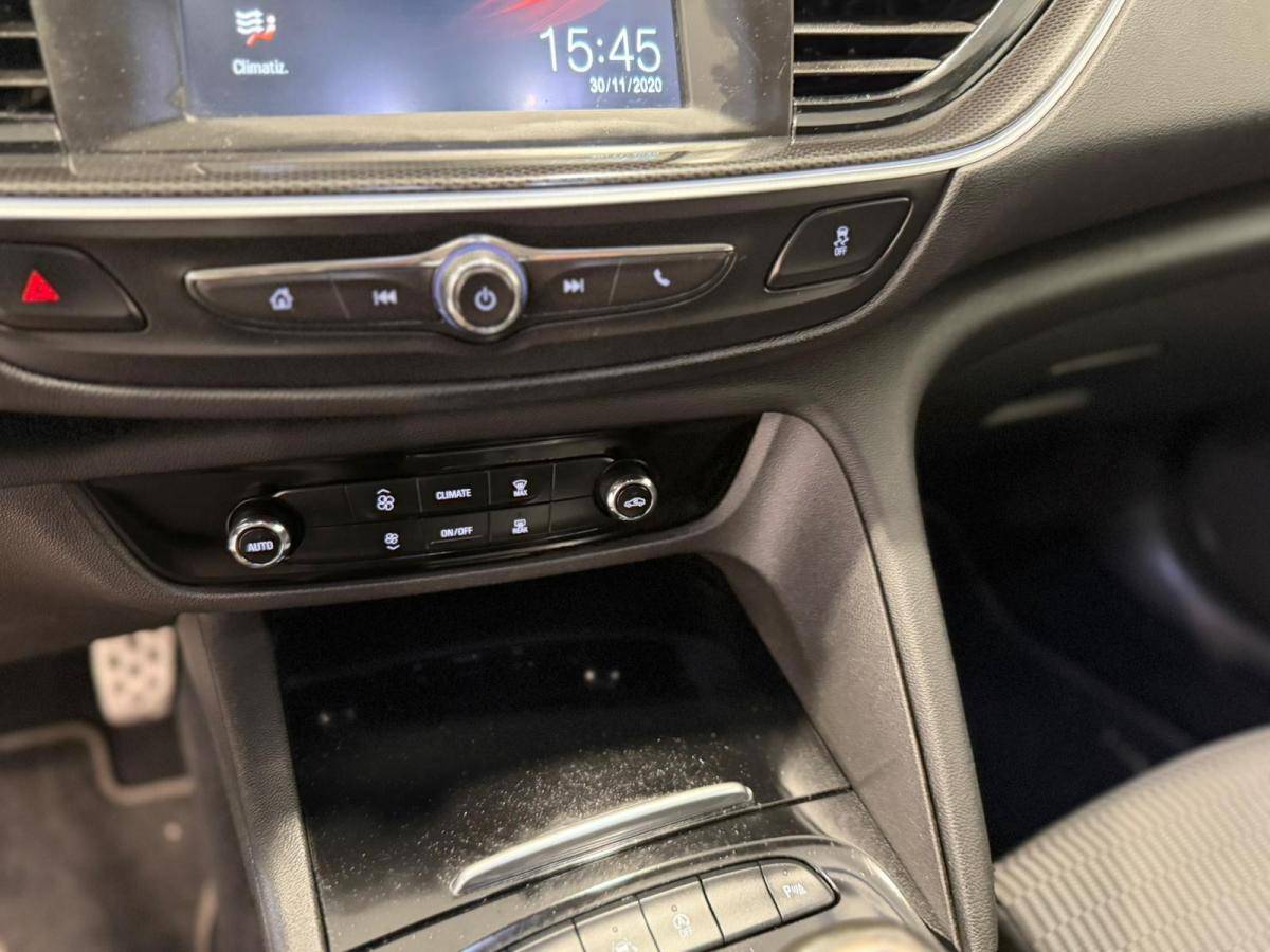 opel-insignia-sports-tourer-2019-diesel-1598cc