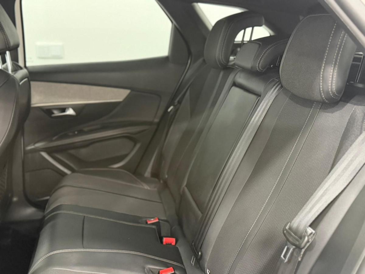 peugeot-3008-2023-hibrido-a-gasolina-1598cc
